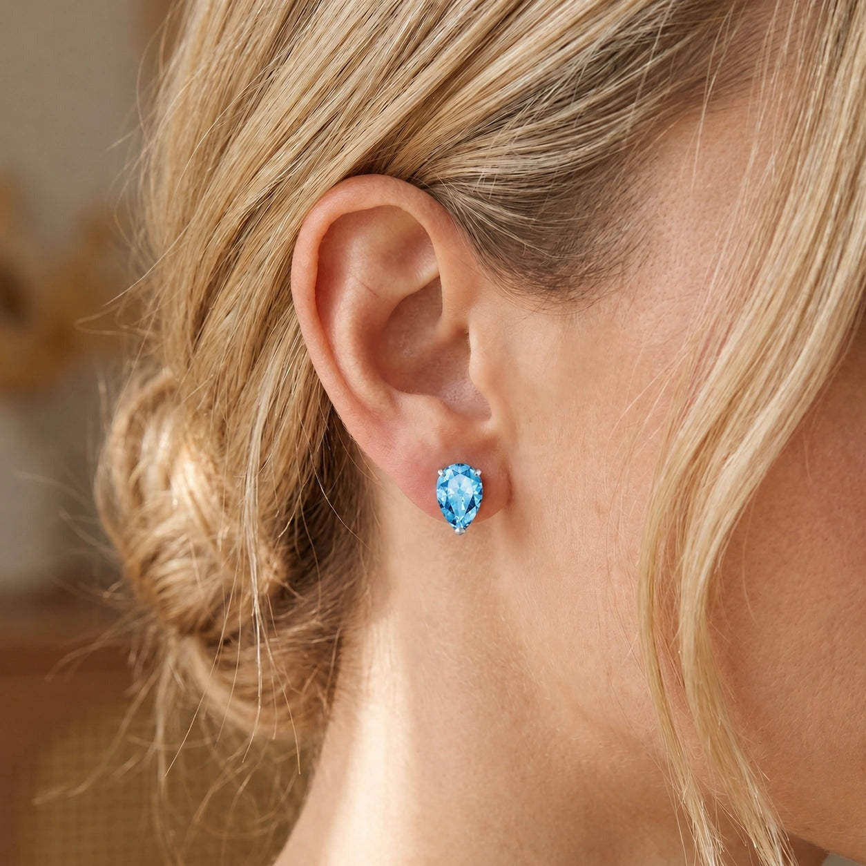 White Gold Grace Earrings Blue Topaz 10K — Elisabetta