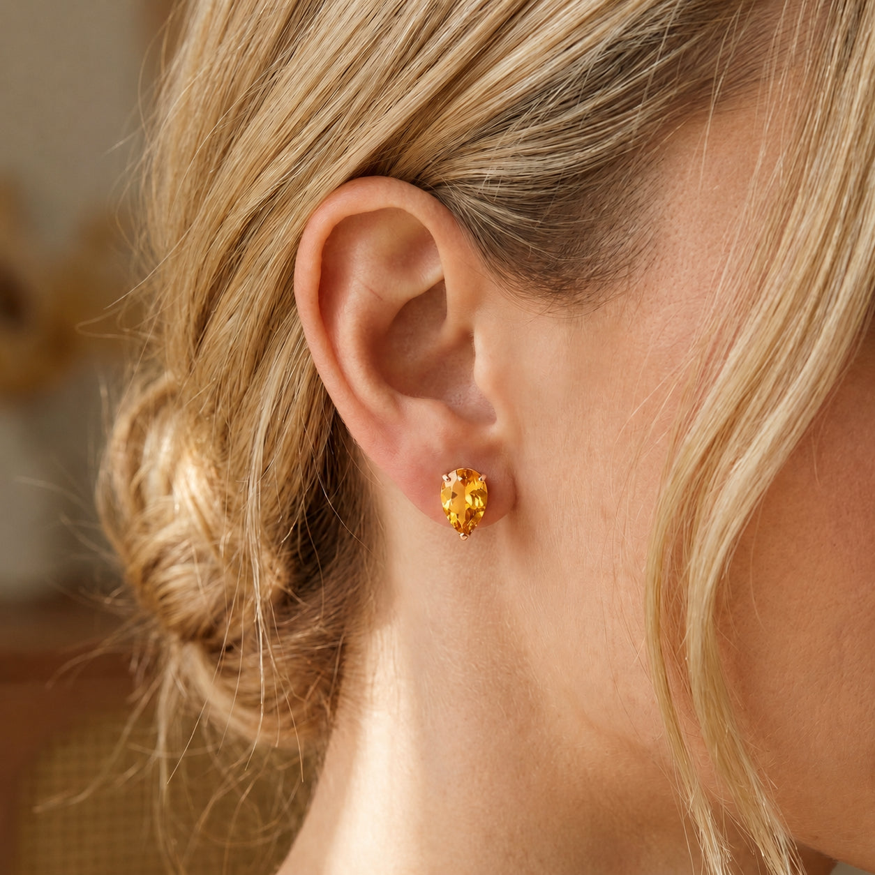 Rose Gold Grace Earrings Garnet 10K — Elisabetta