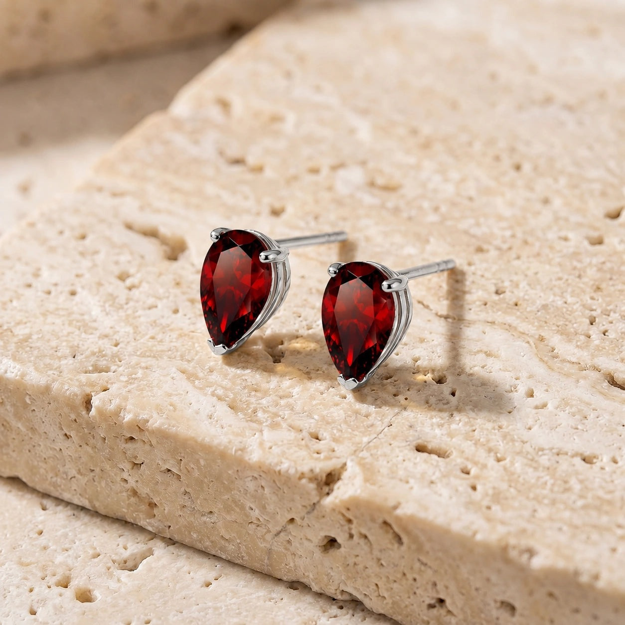 White Gold Grace Earrings Garnet 10K — Elisabetta