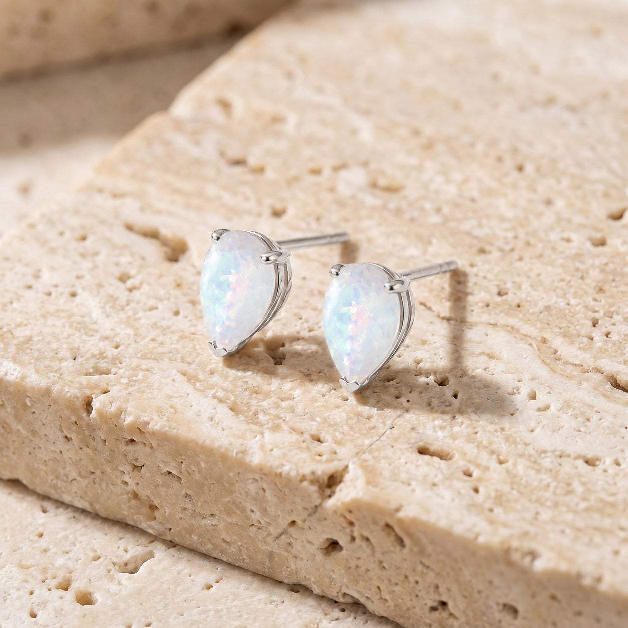 White Gold Grace Earrings Sapphire 10K — Elisabetta