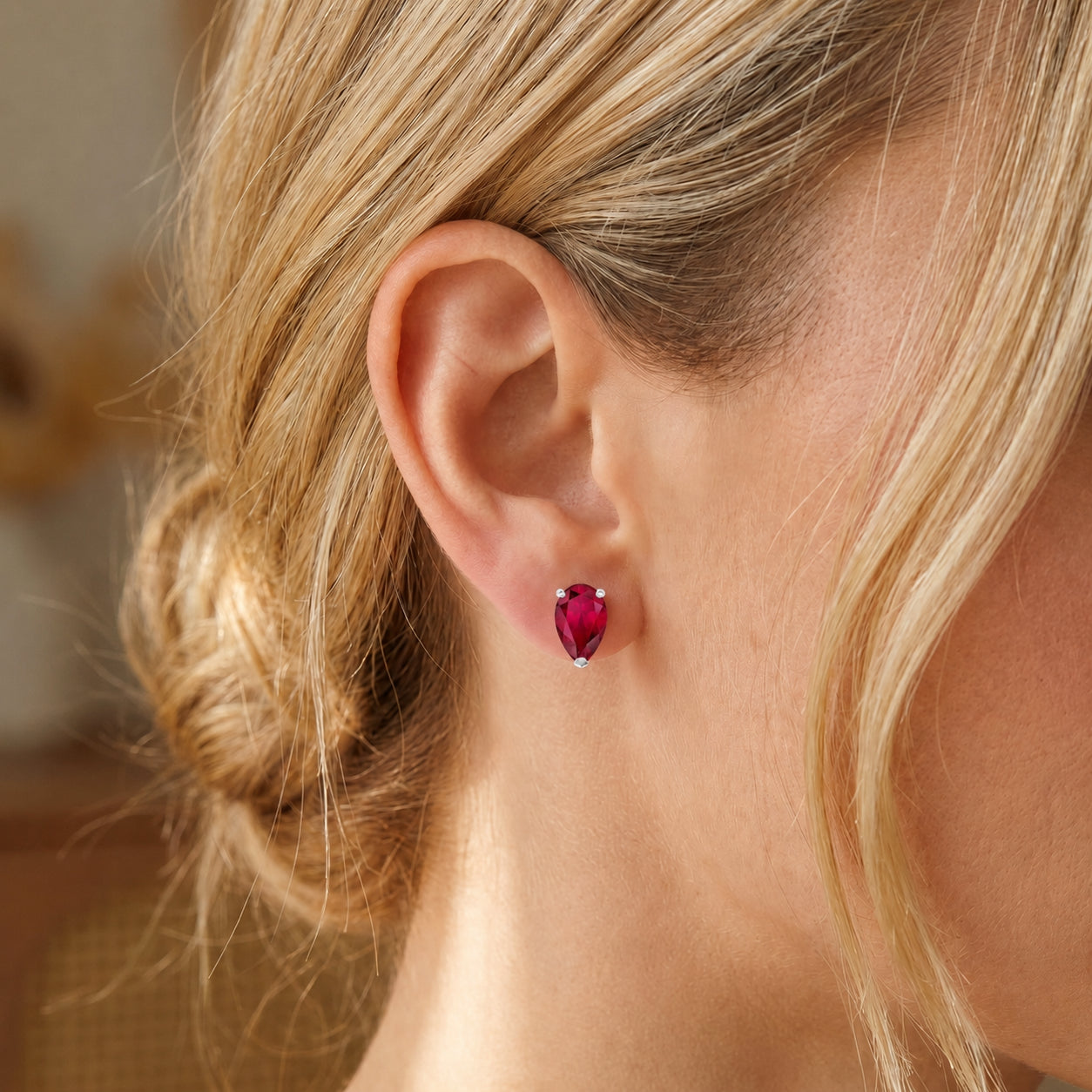 White Gold Grace Earrings White Topaz 10K — Elisabetta