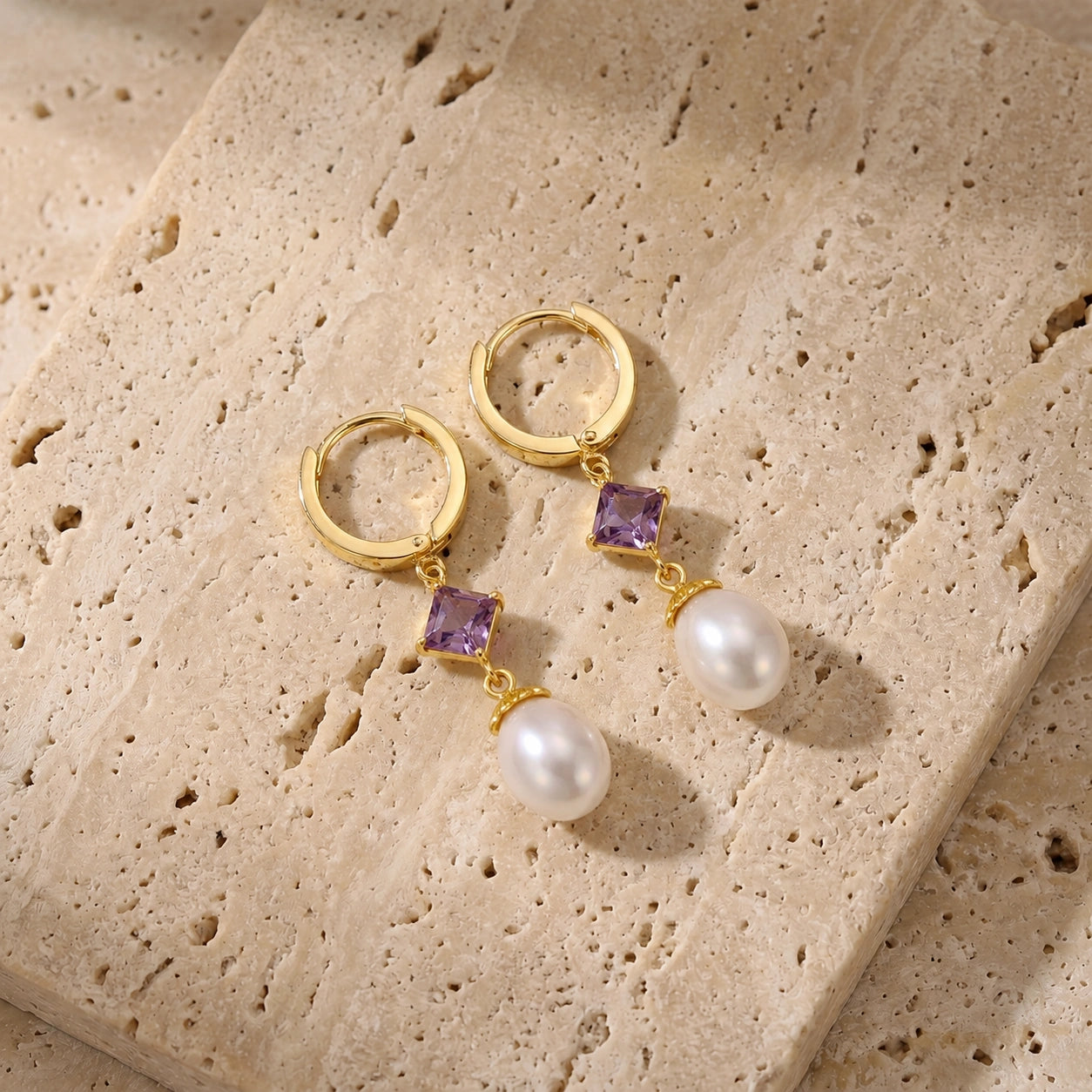 Yellow Gold Earrings Pearl 10K — Serena