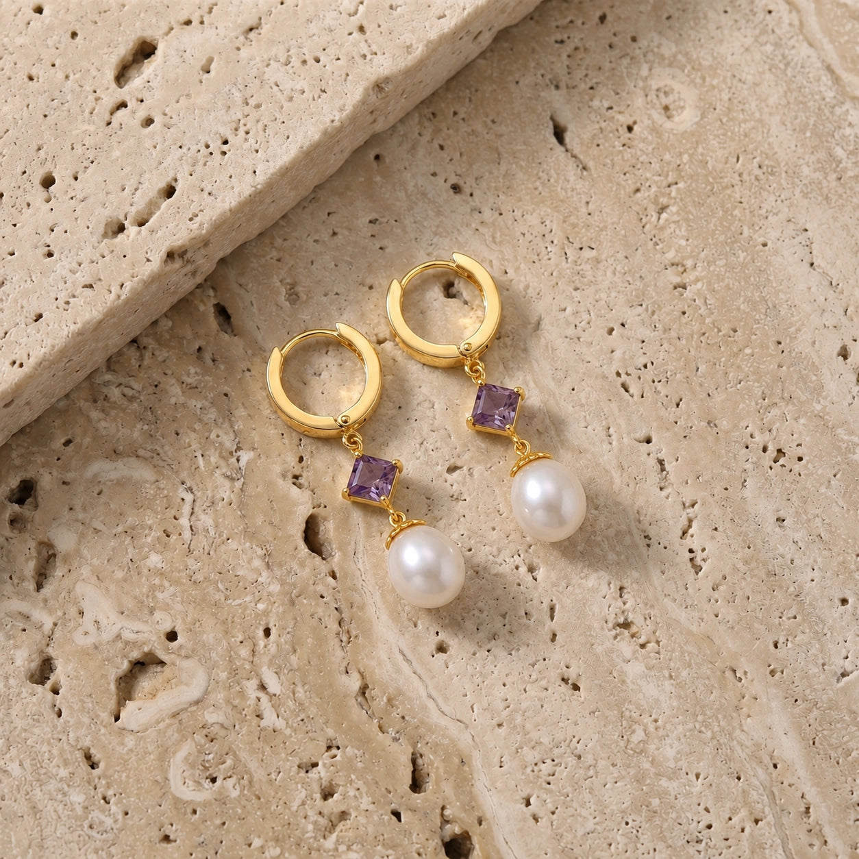 Yellow Gold Earrings Pearl 10K — Serena