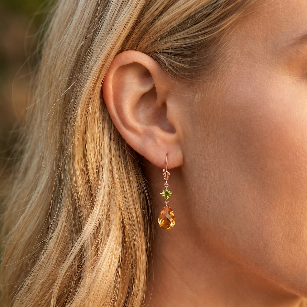 Rose Gold Petal Earrings Emerald 10K — Fabiola
