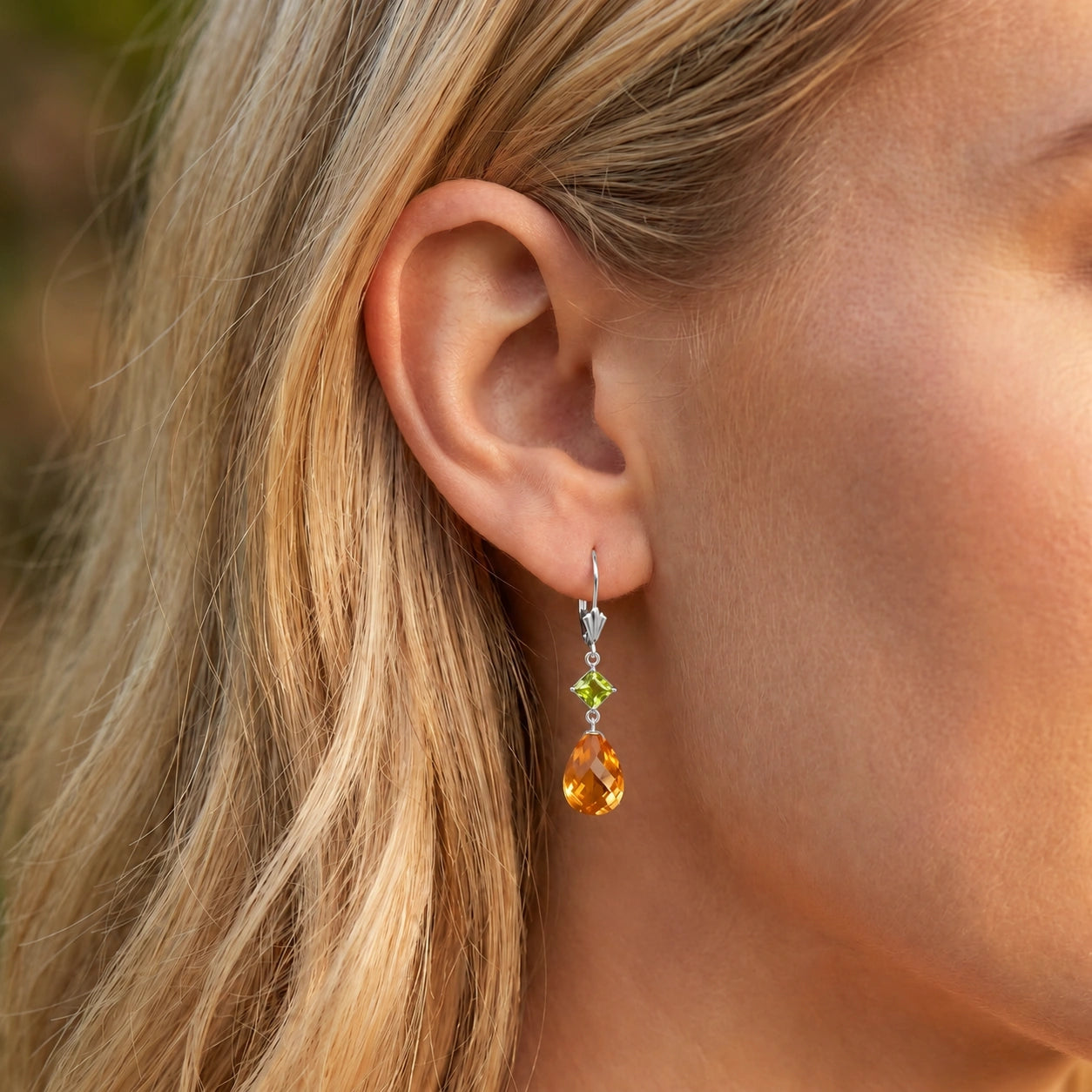 White Gold Petal Earrings Emerald 10K — Fabiola