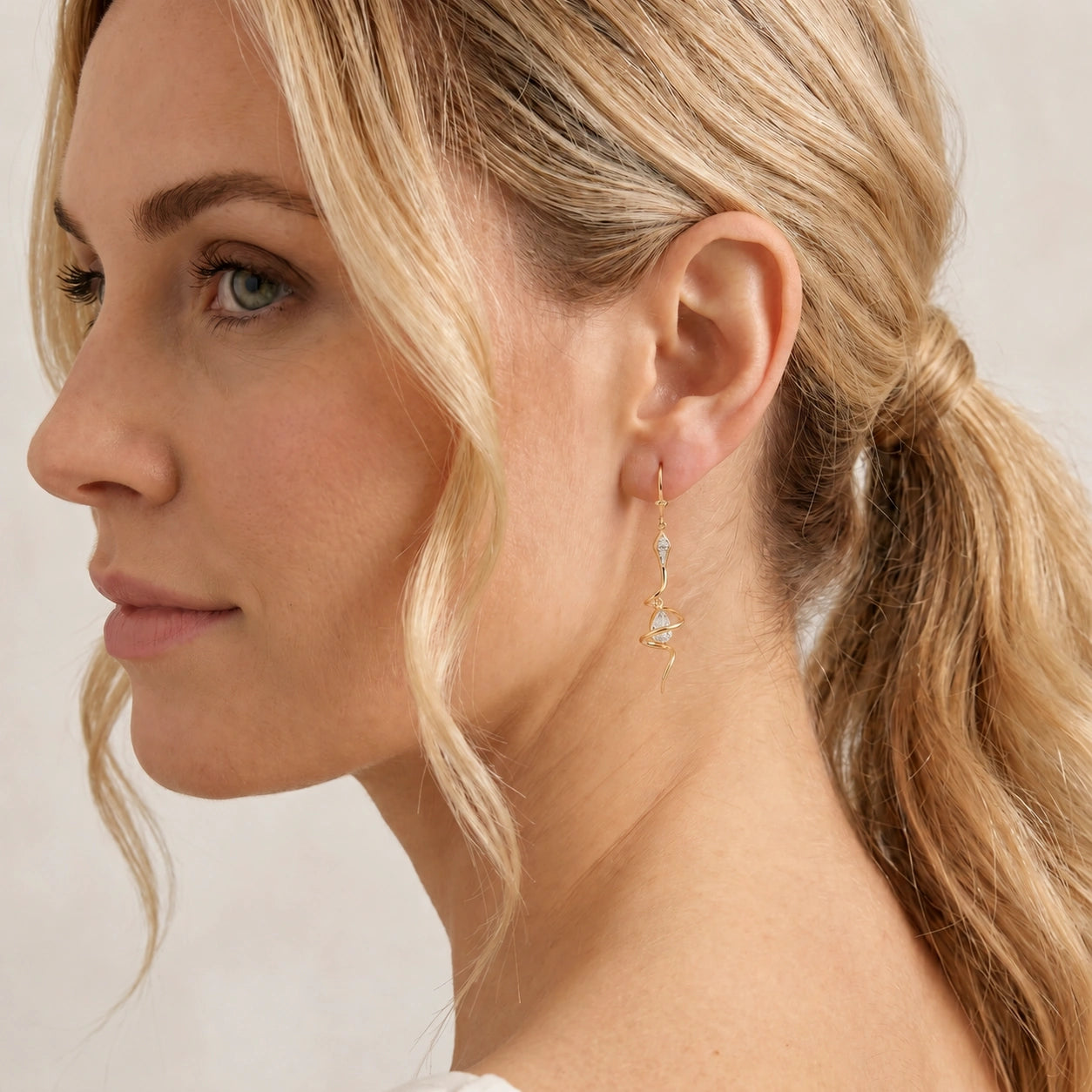 Yellow Gold Earrings Green Amethyst 10K — Gioia