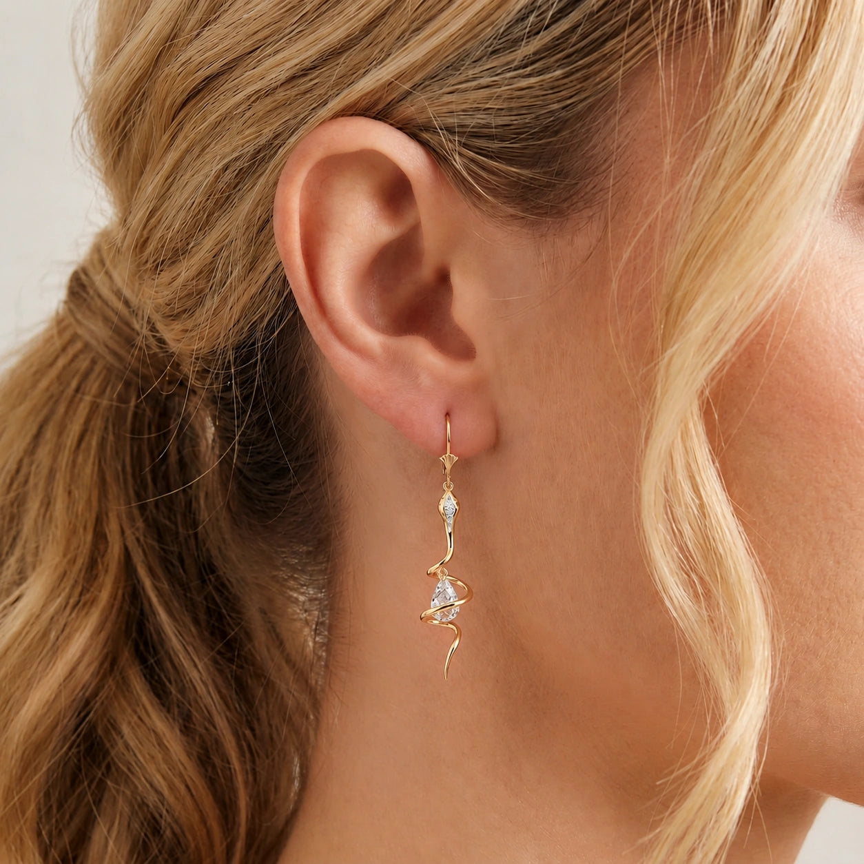 Yellow Gold Earrings Green Amethyst 10K — Gioia