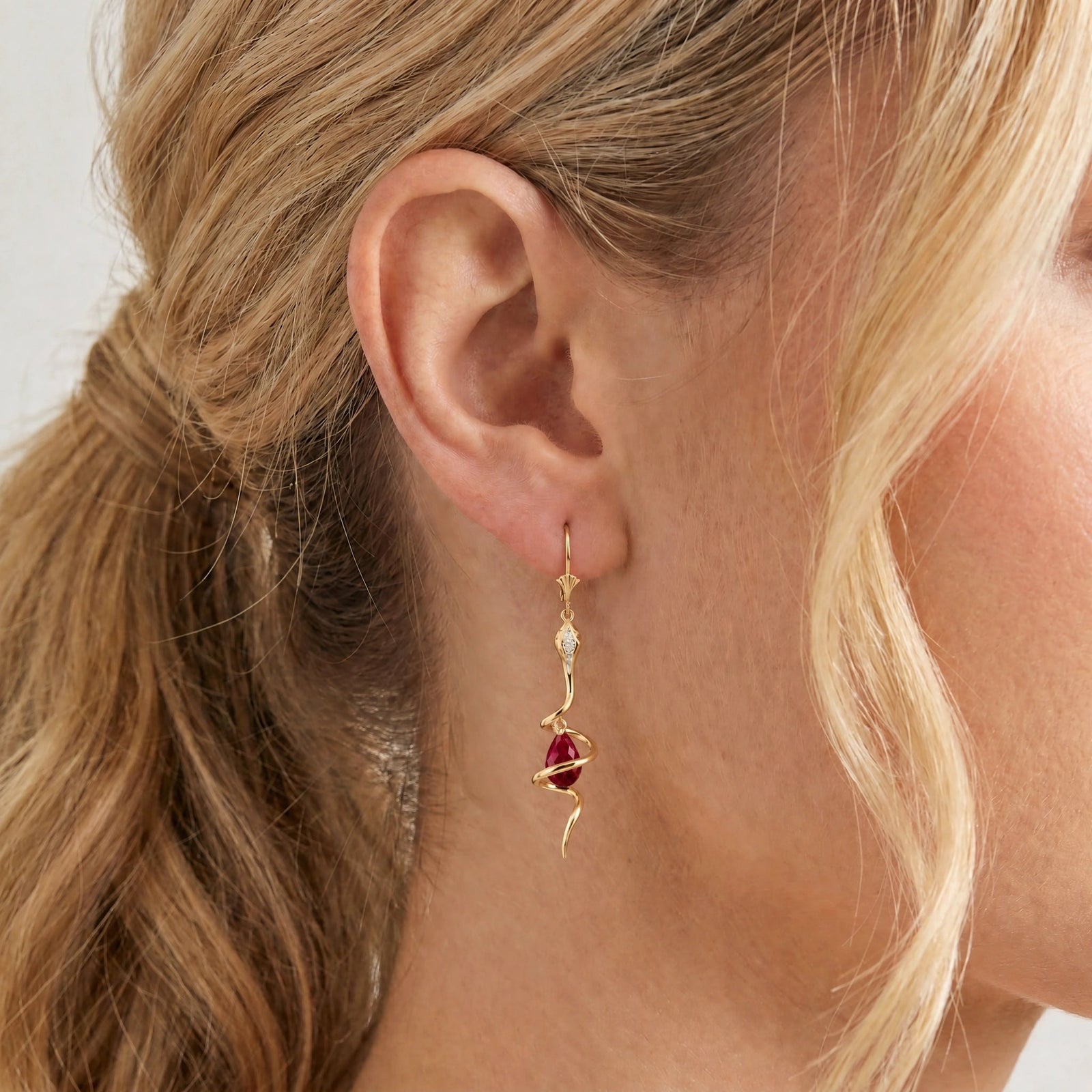 Yellow Gold Earrings Ruby 10K — Gioia