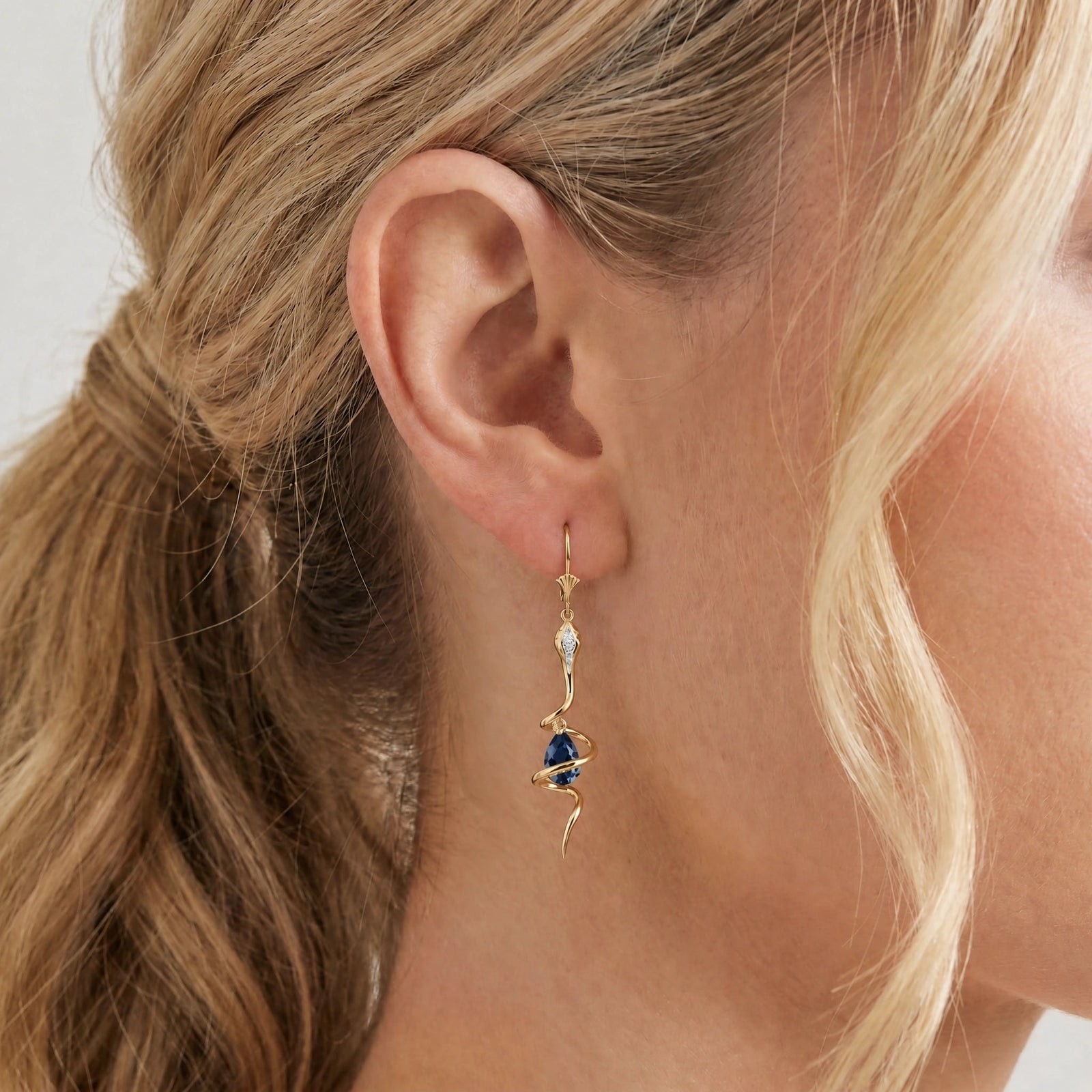Yellow Gold Earrings Sapphire 10K — Gioia