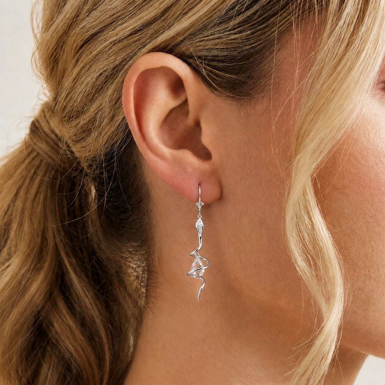 White Gold Earrings White Topaz 10K — Gioia