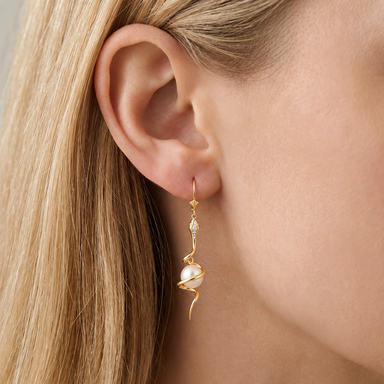 Yellow Gold Earrings Pearl 10K — Gioia