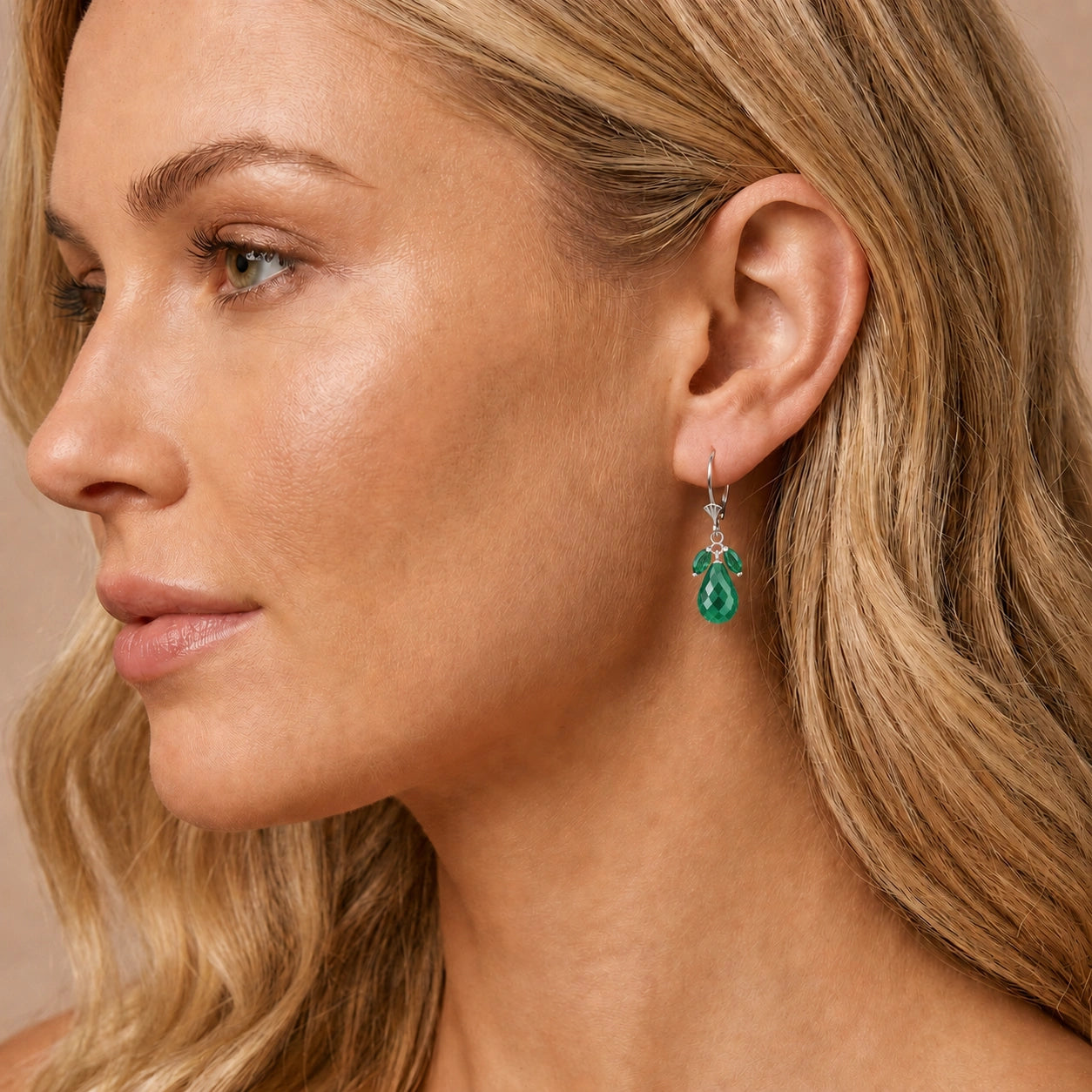 White Gold Belle Earrings Blue Topaz 10K — Italia