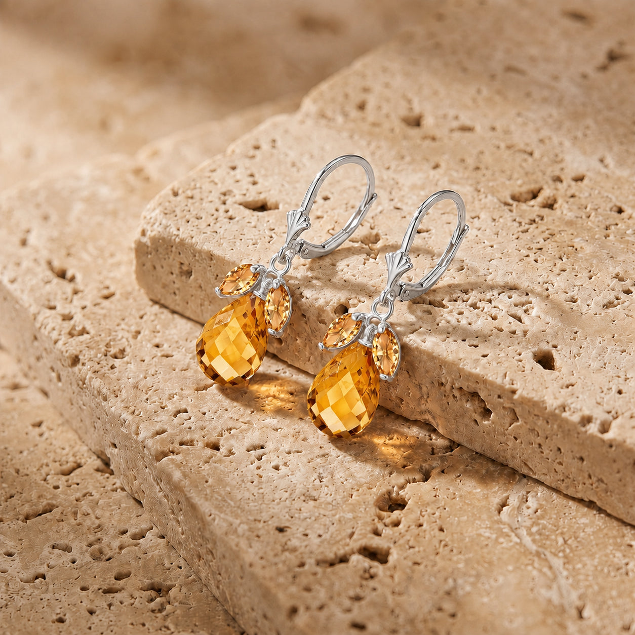 White Gold Belle Earrings Citrine 10K — Italia