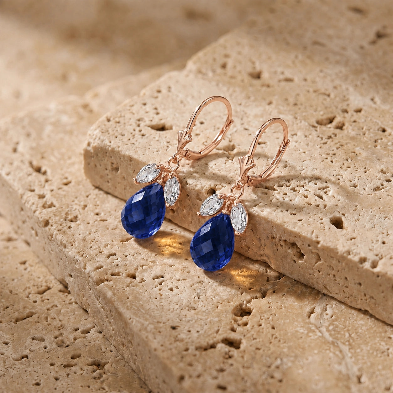 Rose Gold Belle Earrings Emerald 10K — Italia