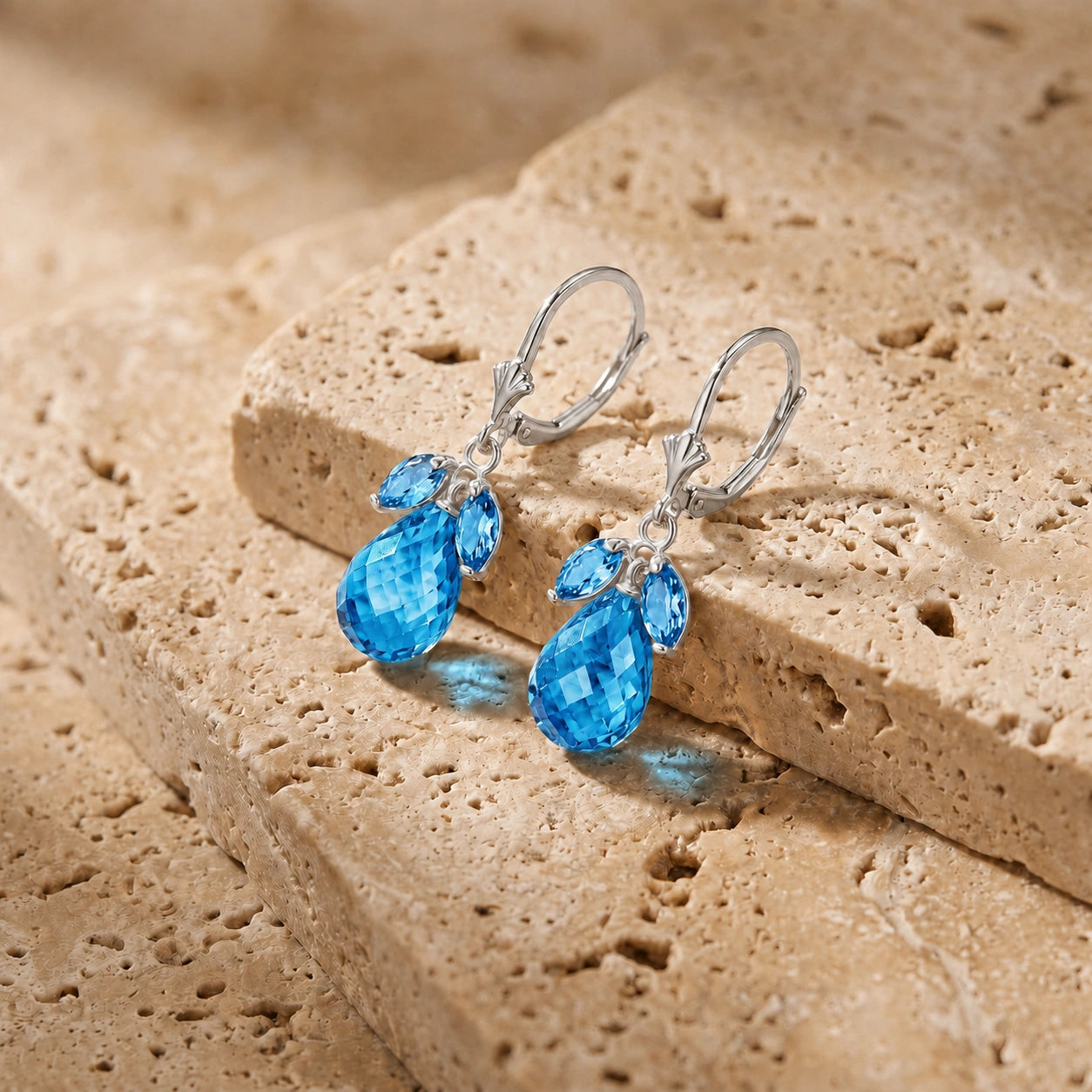 White Gold Belle Earrings White Topaz 10K — Italia