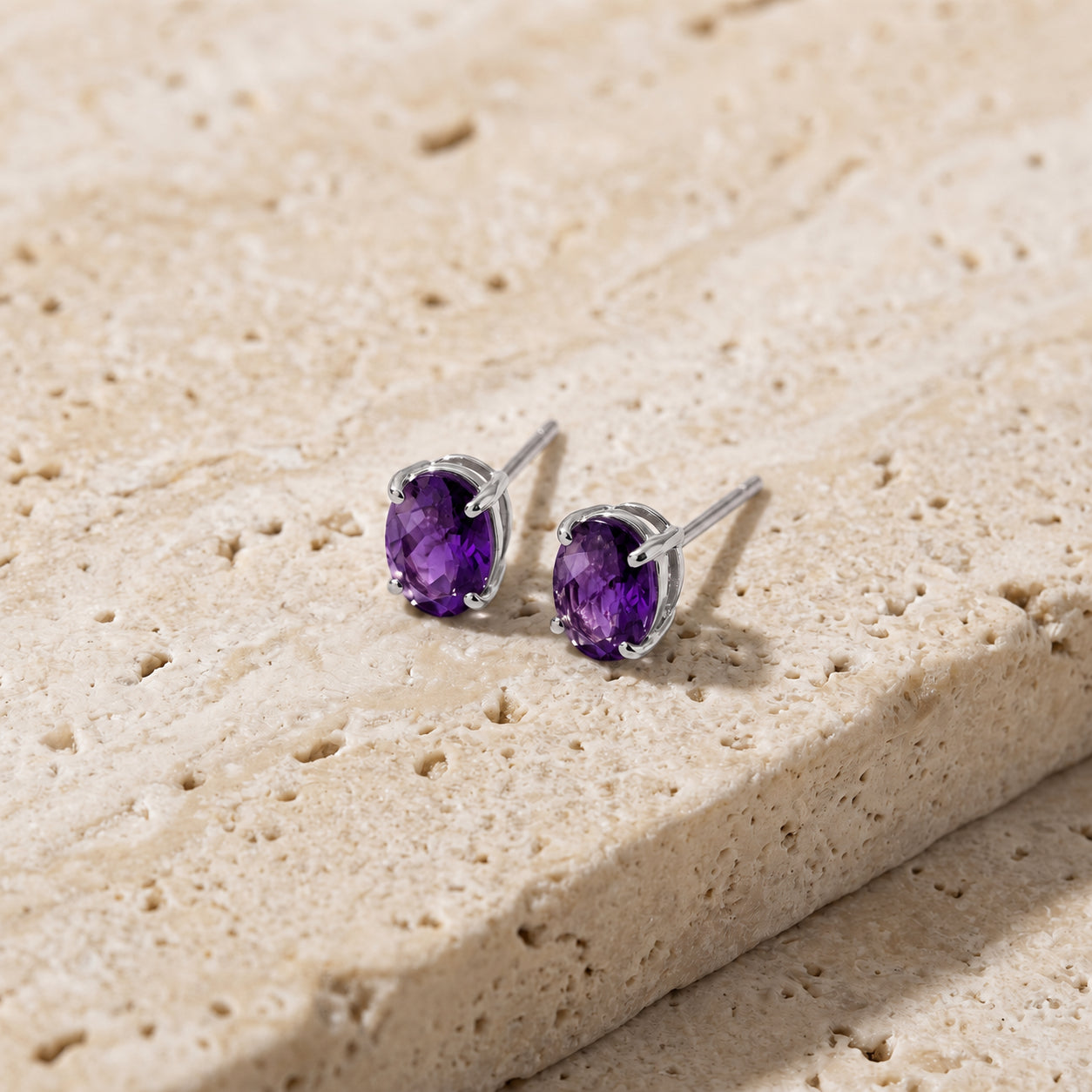 White Gold Belle Earrings Peridot 10K — Genoveffa