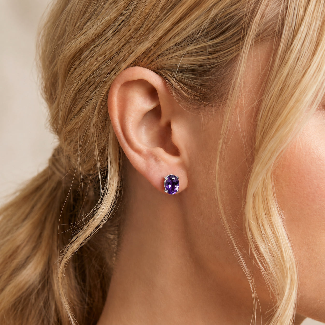 White Gold Belle Earrings Peridot 10K — Genoveffa