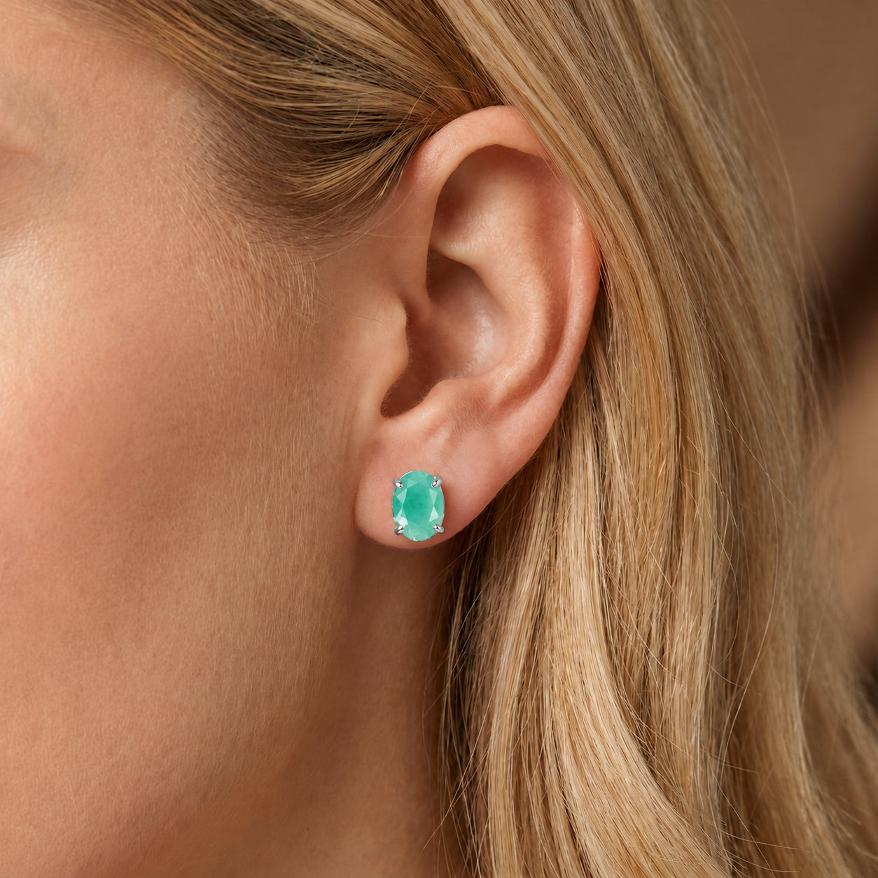 White Gold Belle Earrings Blue Topaz 10K — Genoveffa