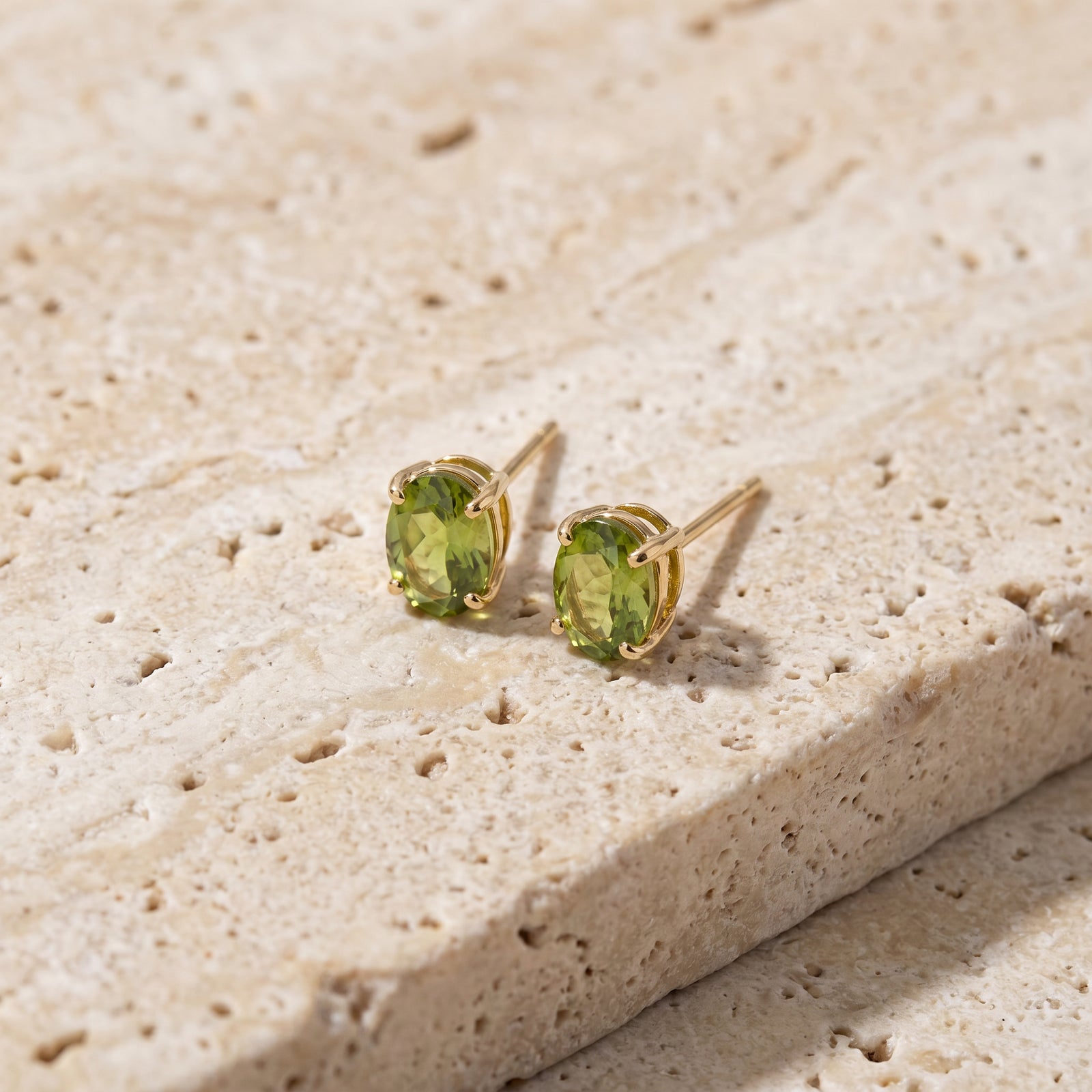 Yellow Gold Belle Earrings Amethyst 10K — Genoveffa