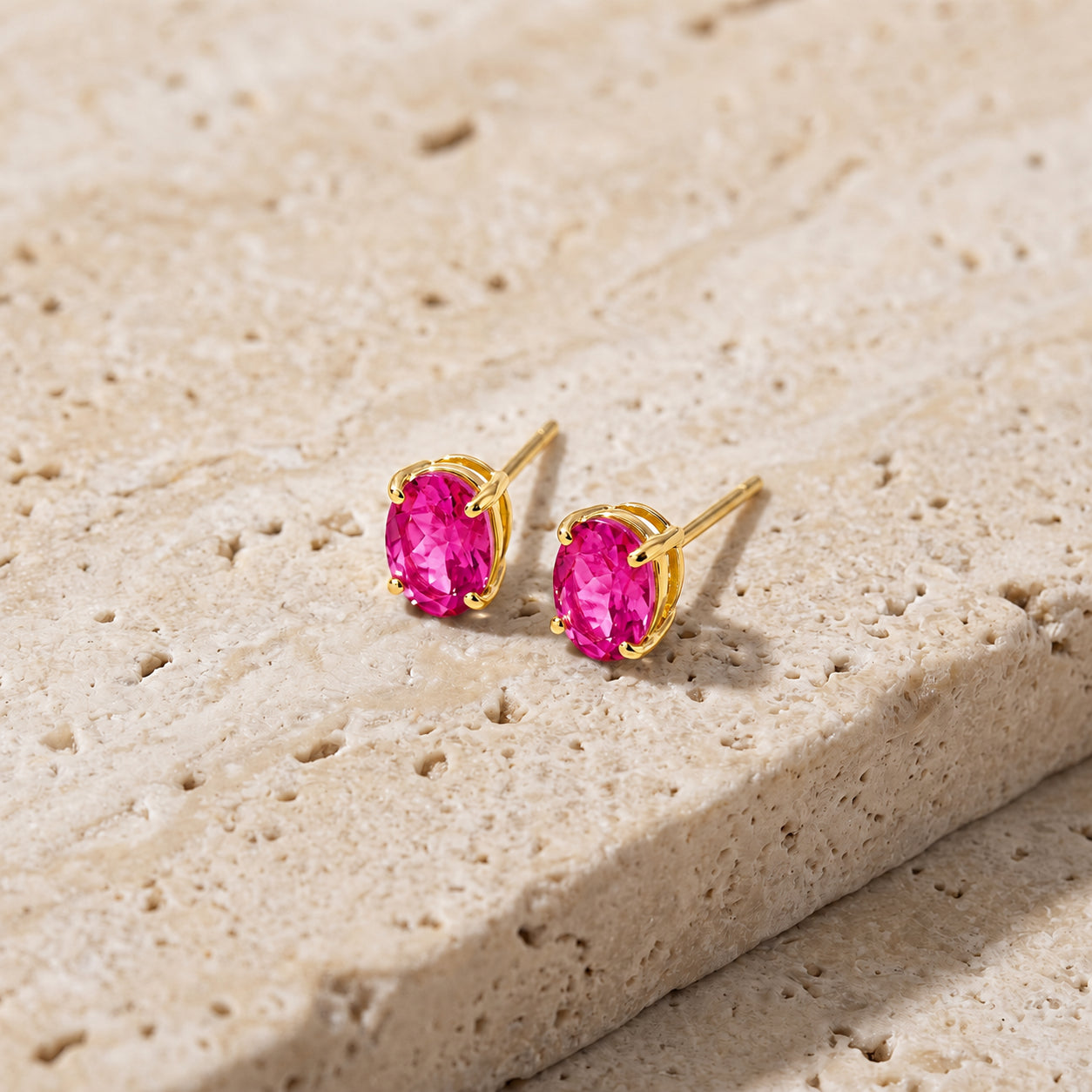 Yellow Gold Belle Earrings Garnet 10K — Genoveffa