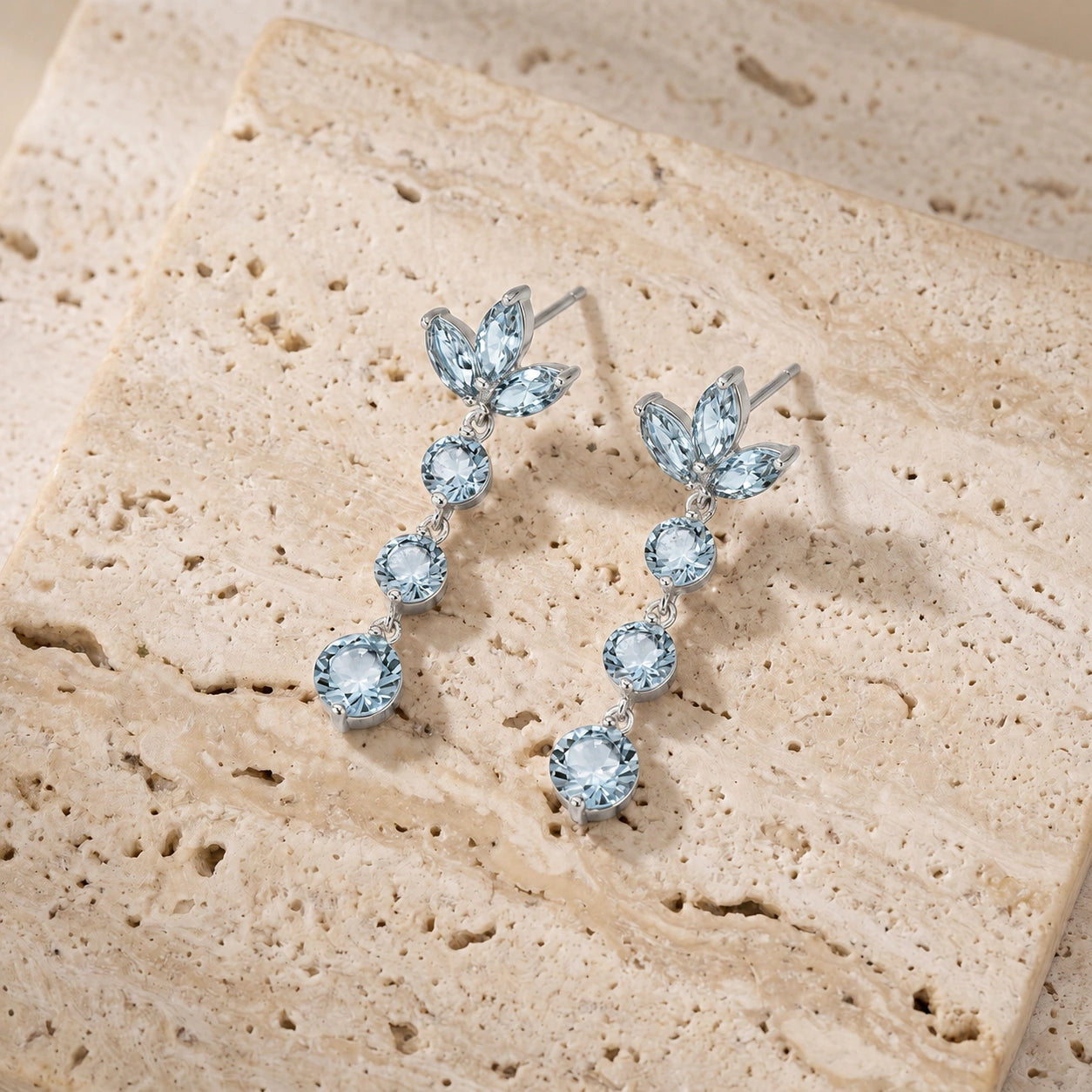 White Gold Aquamarine — Mariagaetana
