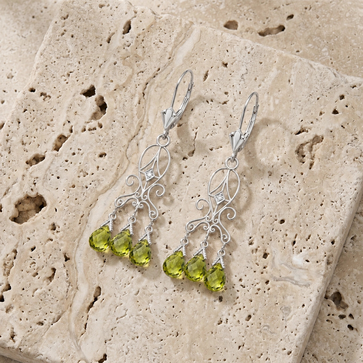 White Gold Peridot & Diamond — Mariagaia