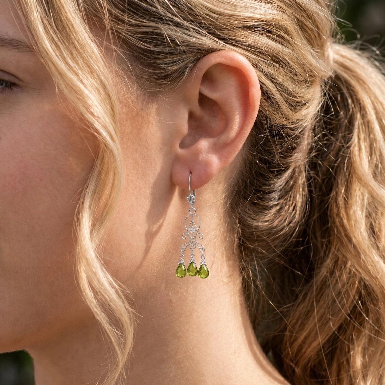 White Gold Peridot & Diamond — Mariagaia