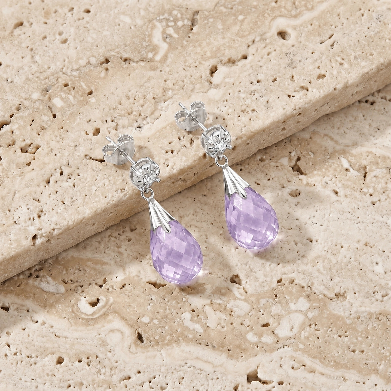 White Gold Amethyst & Diamond — Mariageltrude