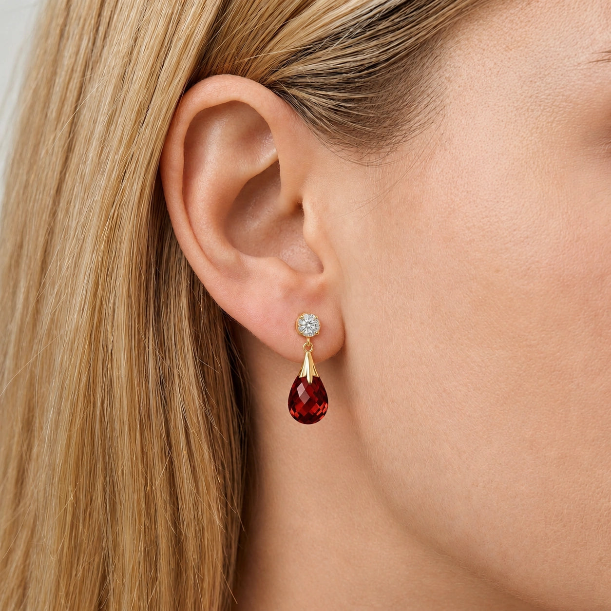 Yellow Gold Garnet & Diamond — Mariageltrude
