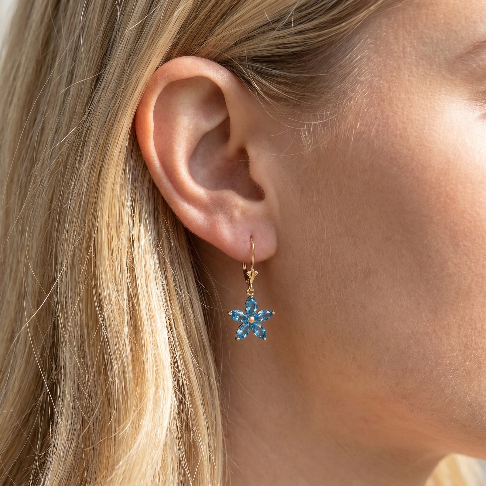 Yellow Gold Heritage Earrings Ruby 10K — Stella