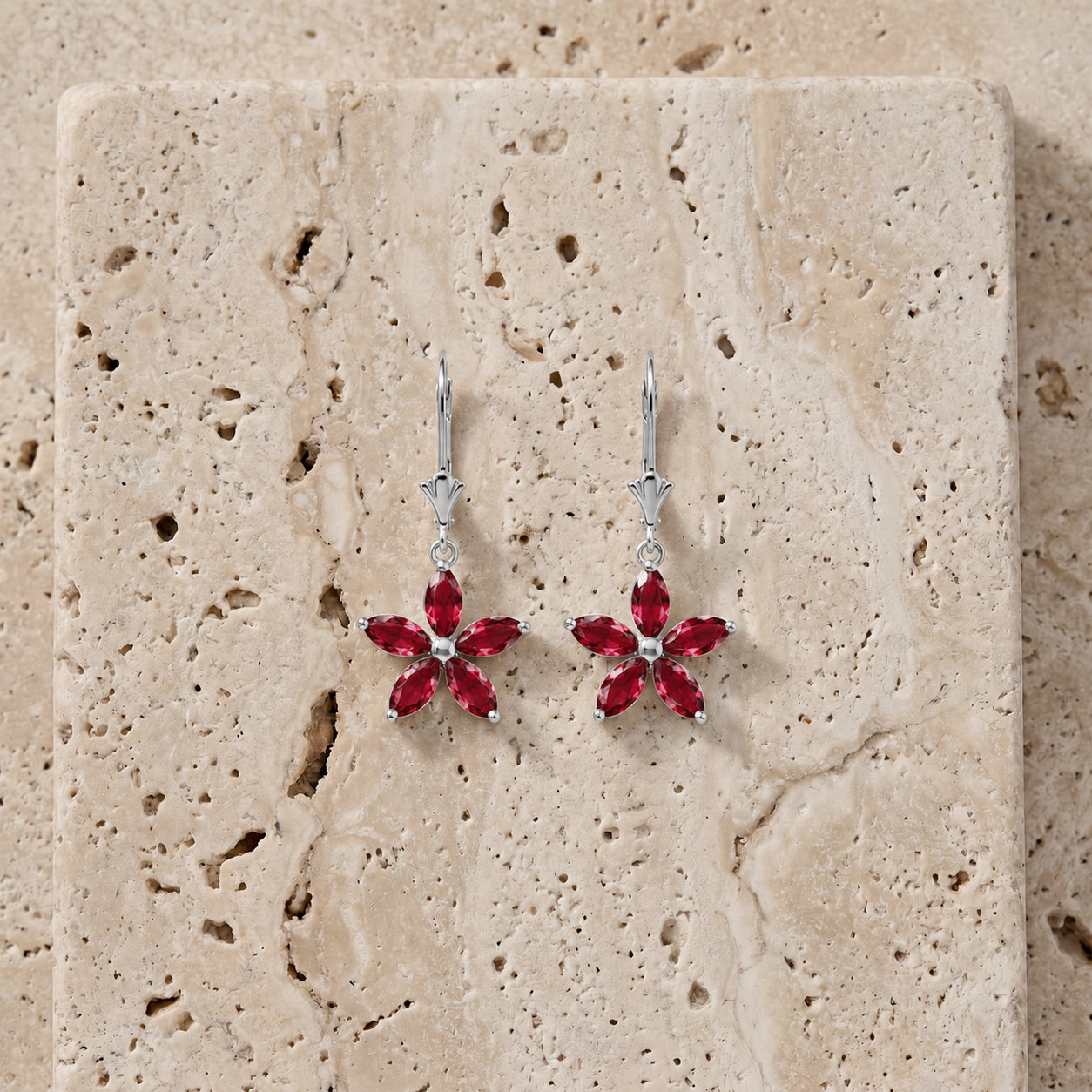 White Gold Heritage Earrings Peridot 10K — Stella