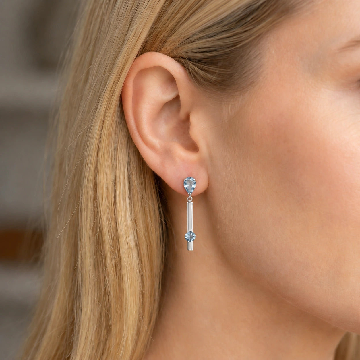 White Gold Aquamarine — Mariagertrude