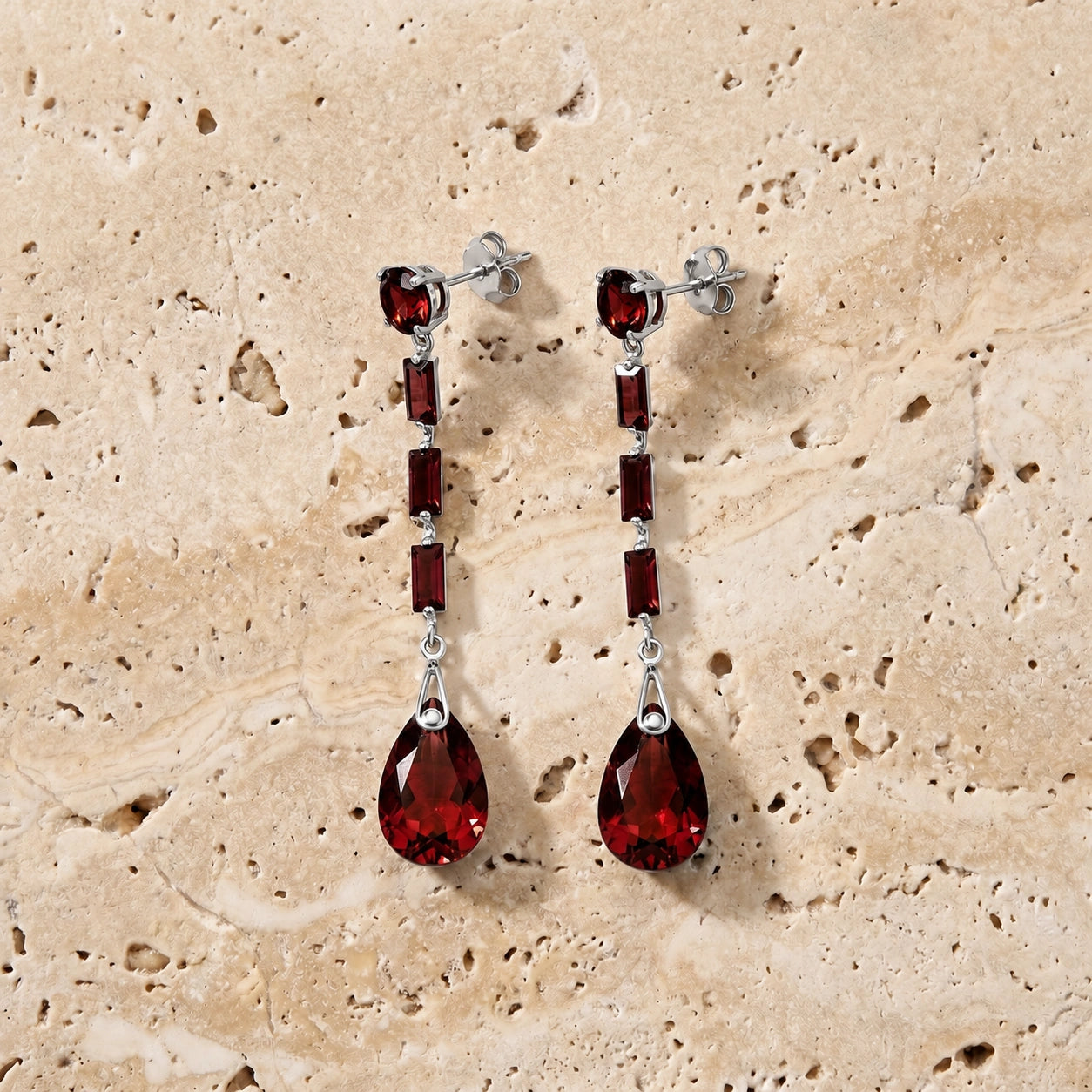 White Gold Garnet — Mariagioconda