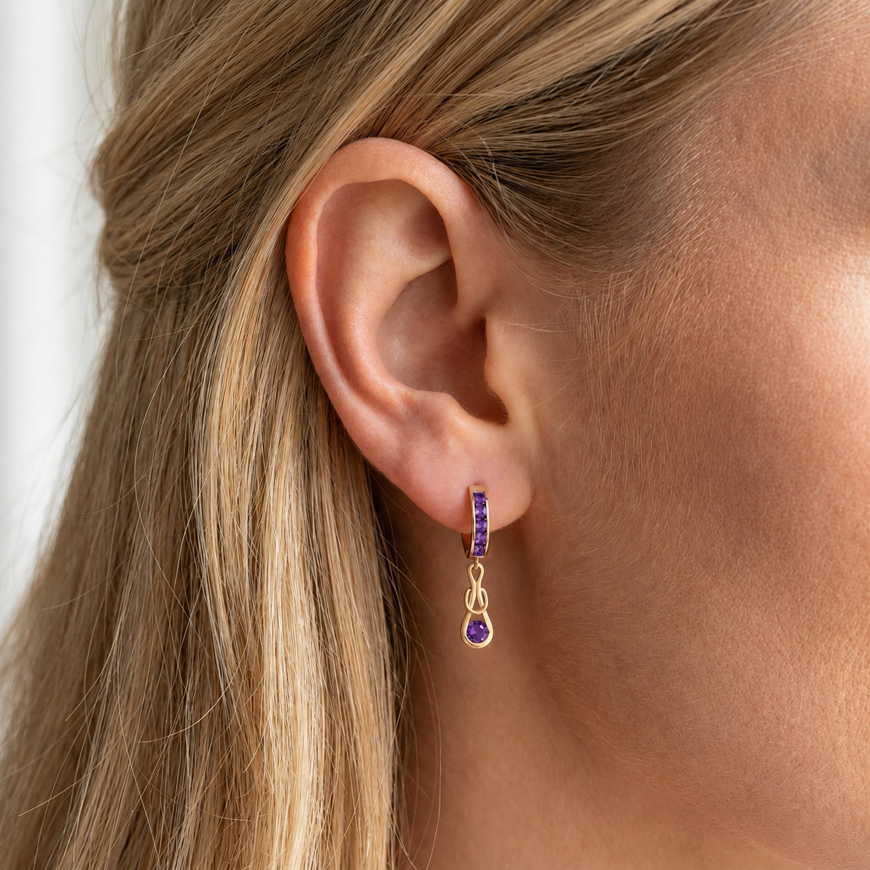 Yellow Gold Earrings Amethyst 10K — Candida