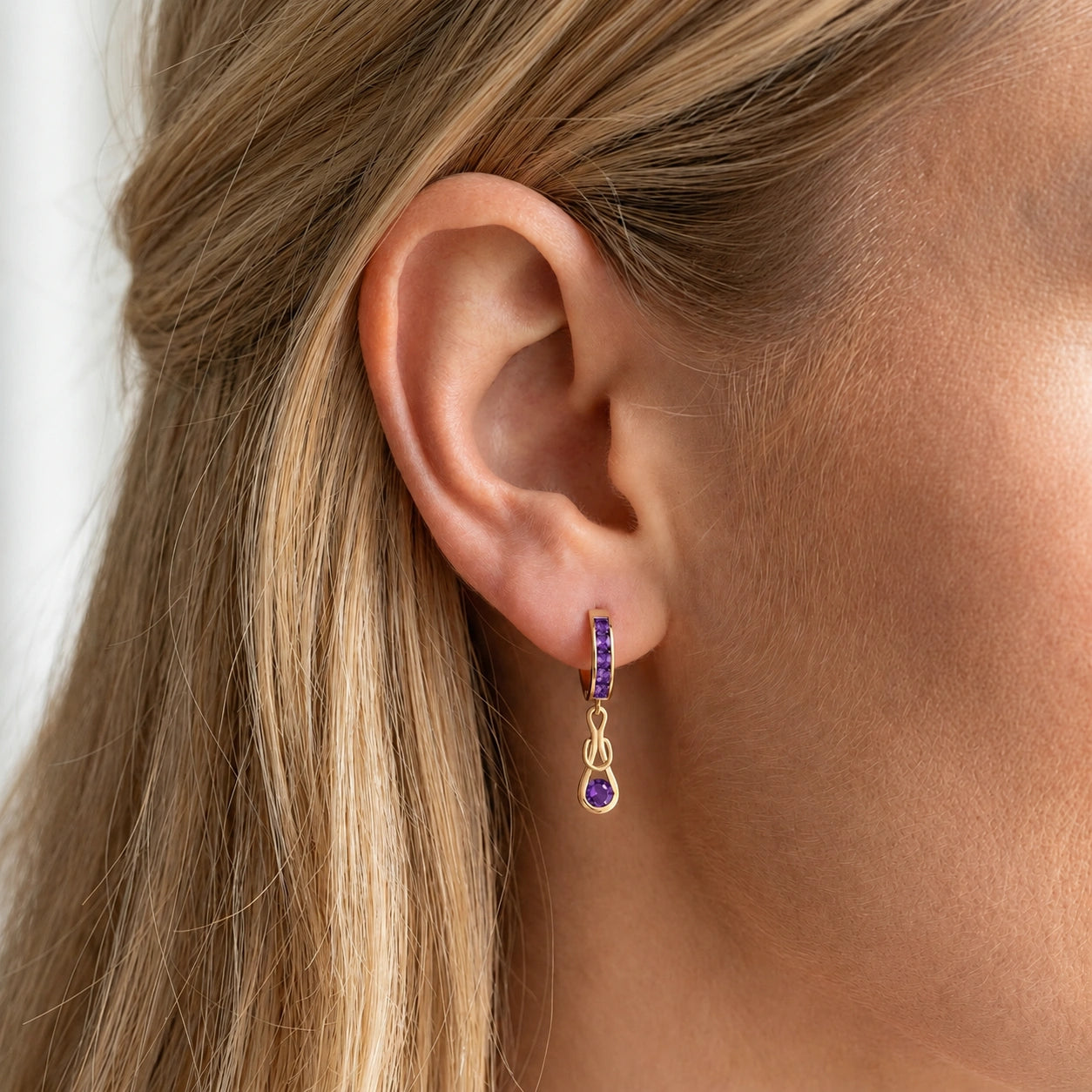 Yellow Gold Earrings Amethyst 10K — Candida