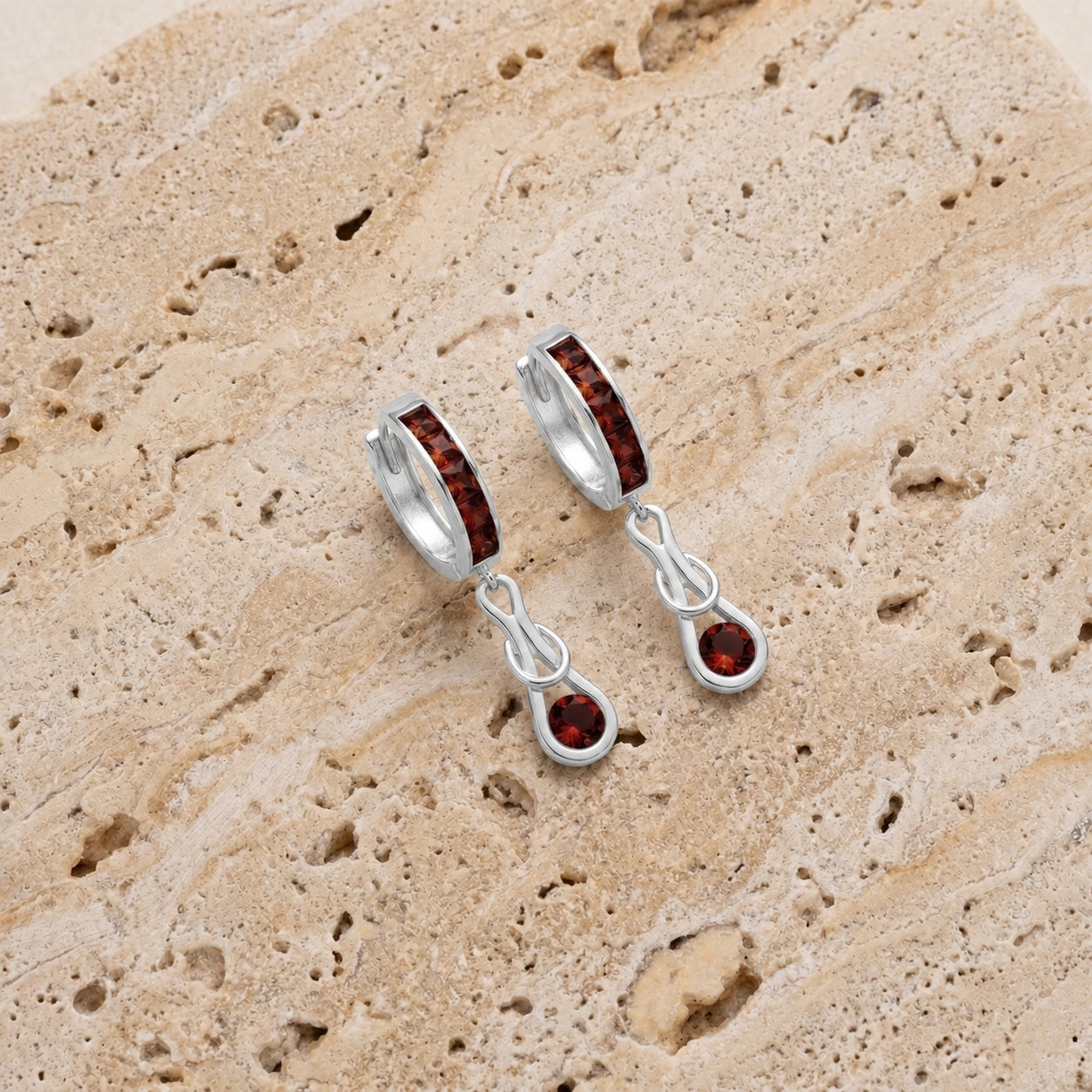White Gold Earrings Garnet 10K — Candida