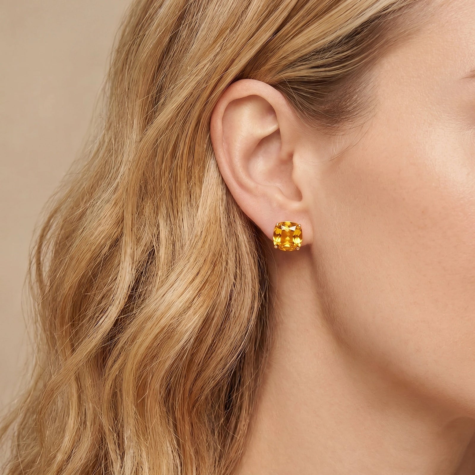 Yellow Gold Garnet — Mariagiuditta