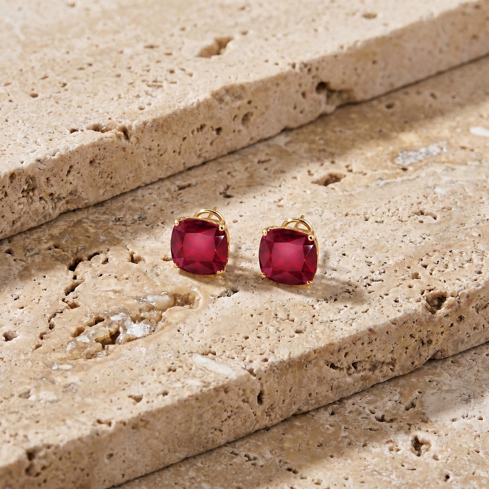 Yellow Gold Ruby — Mariagiuditta