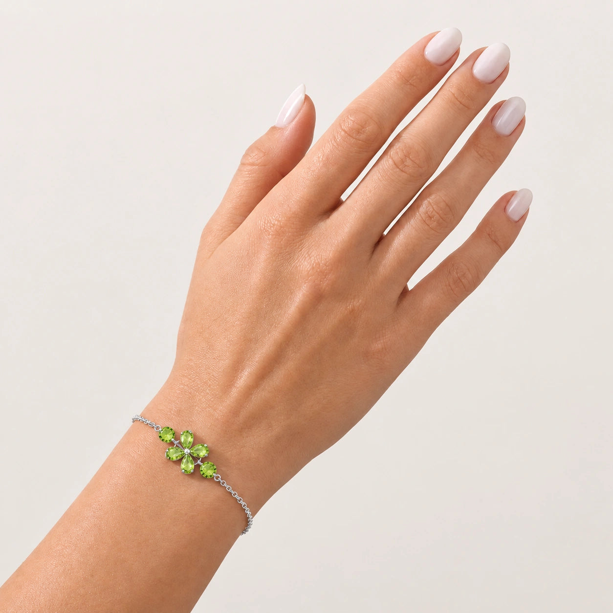 White Gold Cluster Gemstone Bracelet Emerald 10K — Fioretta
