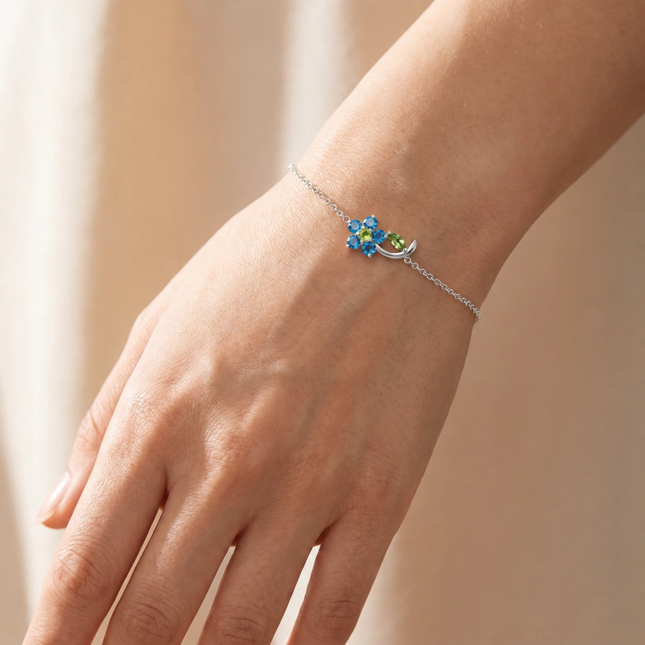 White Gold Peridot & Blue Topaz — Mariagraziella