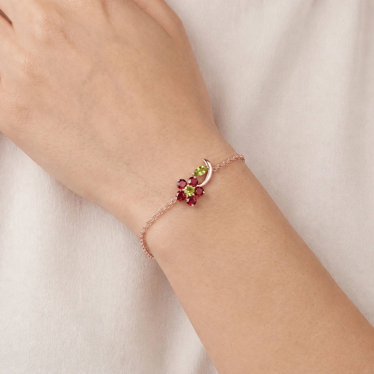 Rose Gold Peridot & Ruby — Mariagraziella
