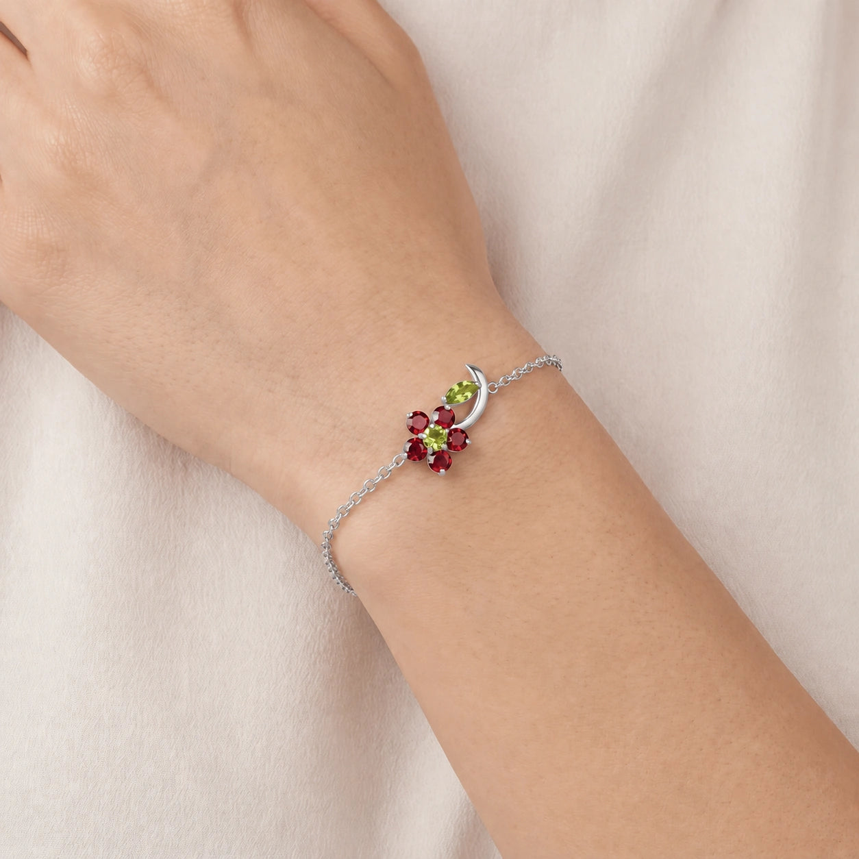 White Gold Peridot & Ruby — Mariagraziella