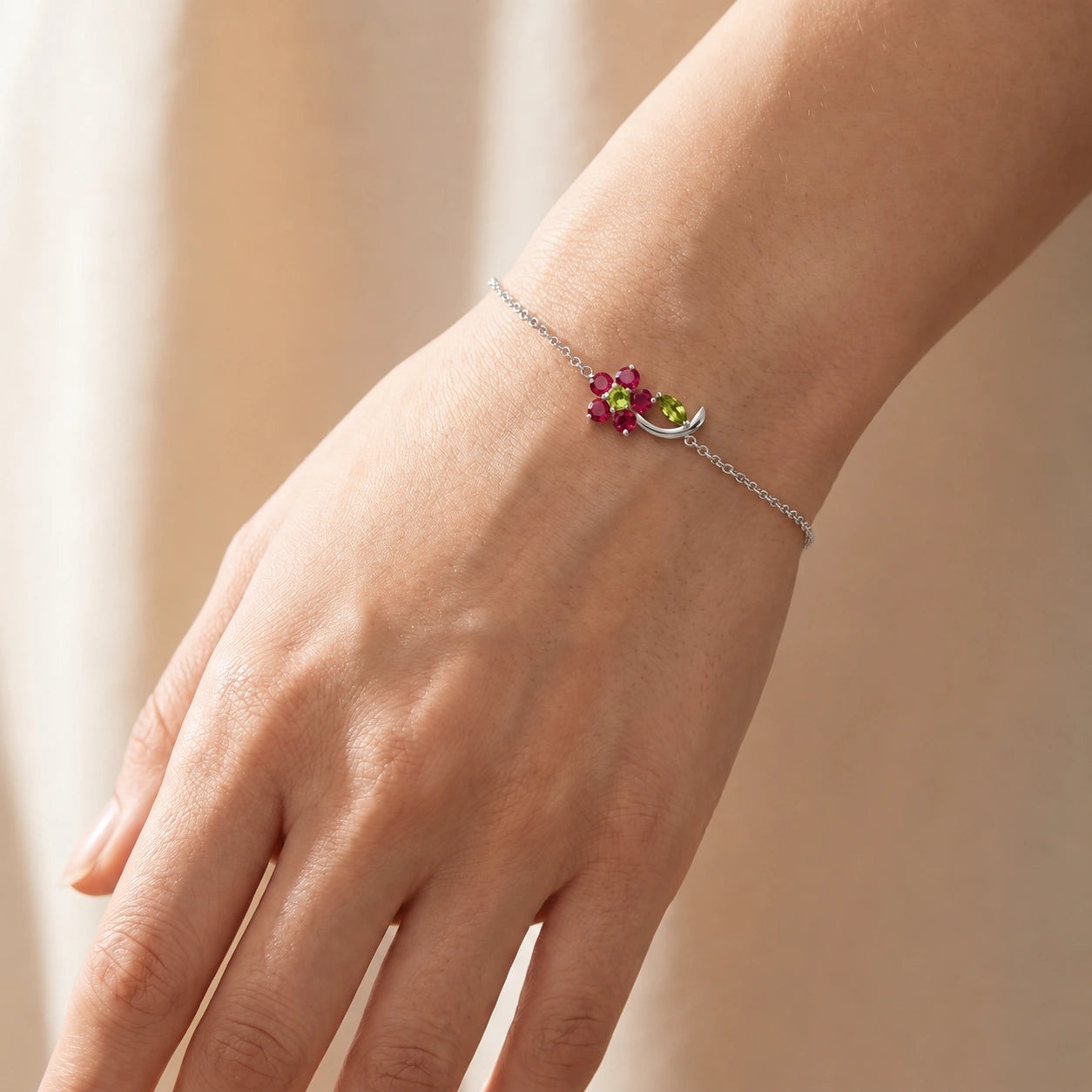 White Gold Peridot & Ruby — Mariagraziella