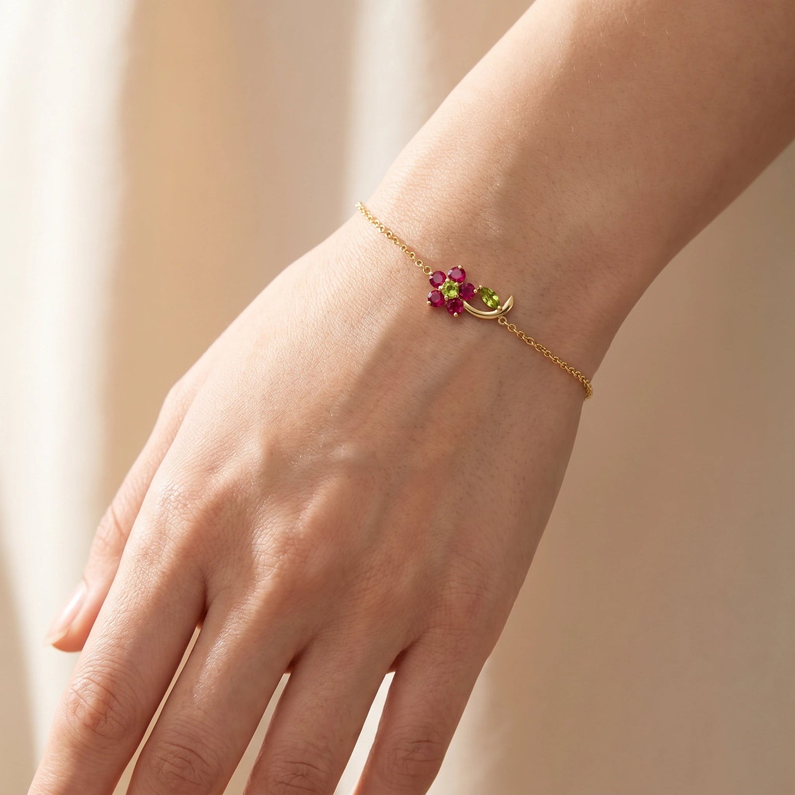 Yellow Gold Peridot & Ruby — Mariagraziella