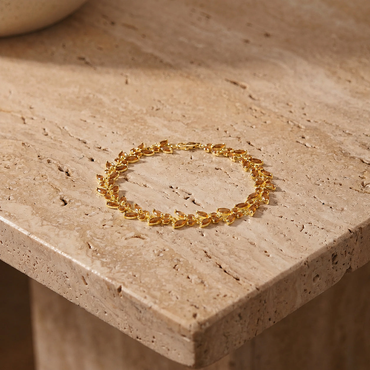 Yellow Gold Celeste Bracelet Garnet 10K — Elide