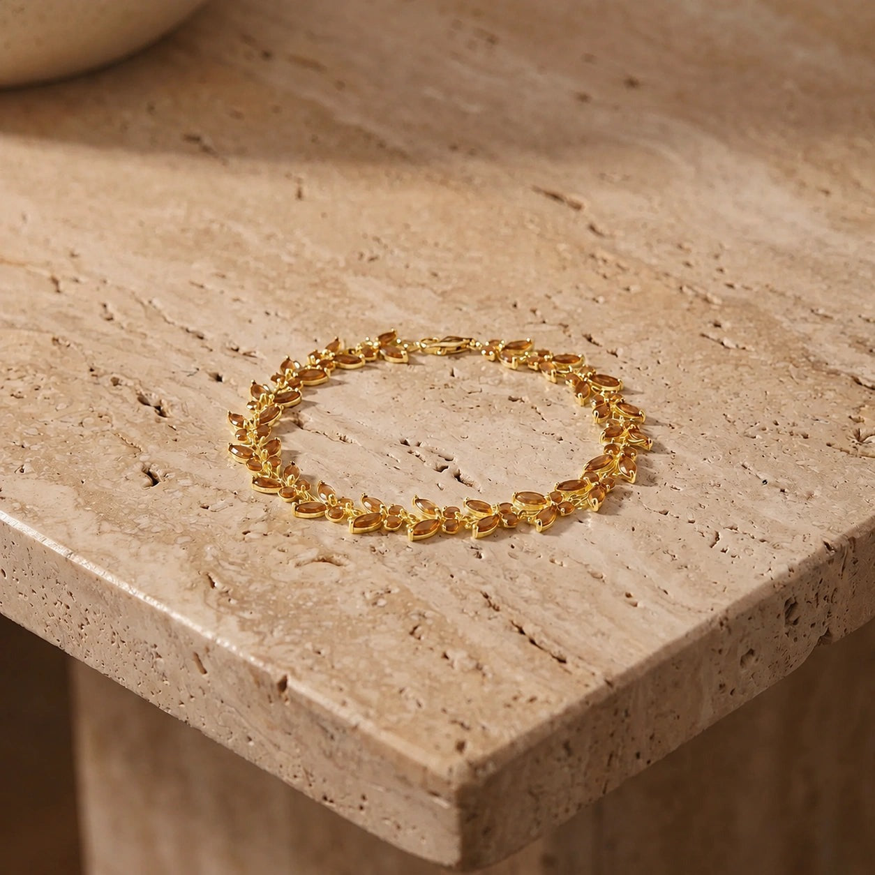 Yellow Gold Celeste Bracelet Garnet 10K — Elide
