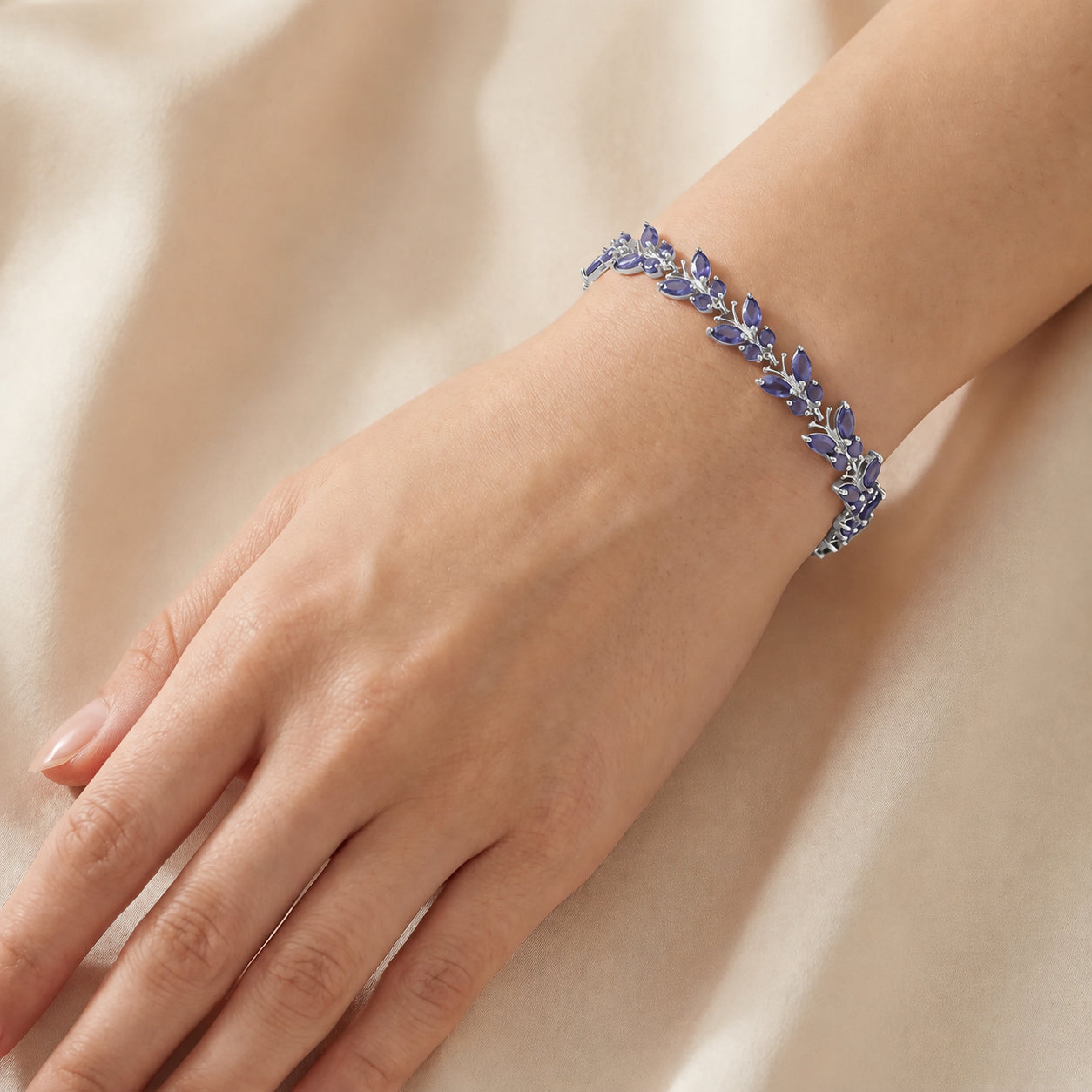 White Gold Celeste Bracelet Tanzanite 10K — Elide