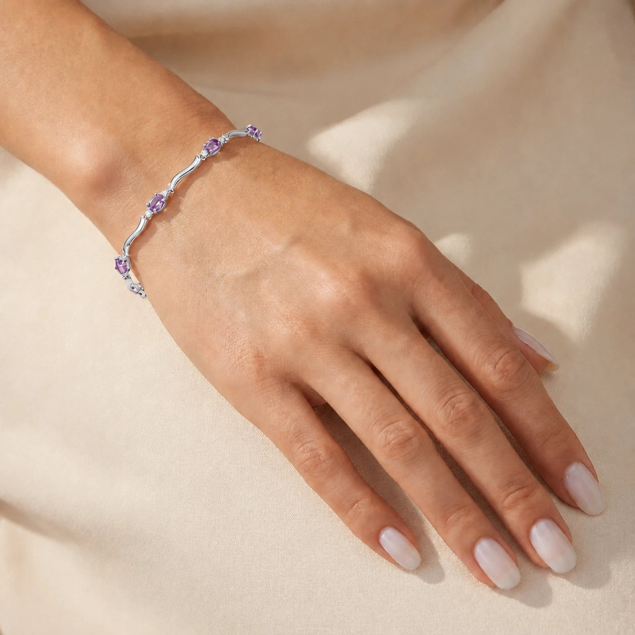 White Gold Amethyst & Diamond — Mariaguendalina