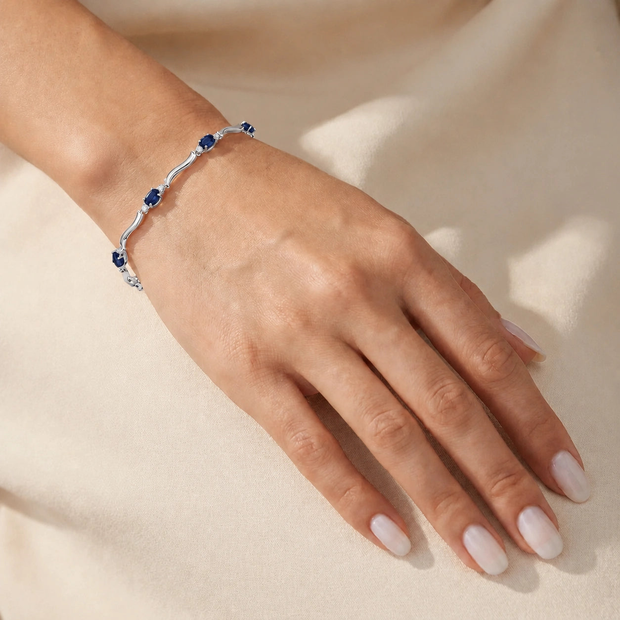 White Gold Reverie Bracelet Sapphire 10K — Elvira