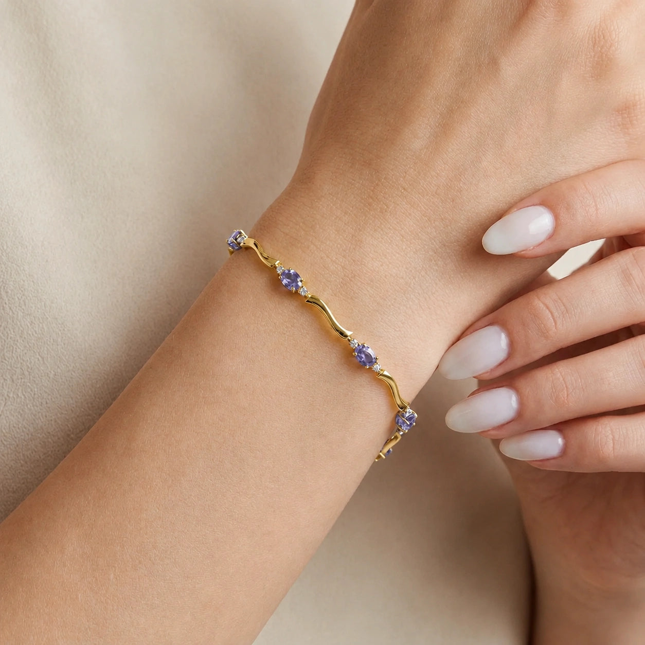 Yellow Gold Reverie Bracelet Tanzanite 10K — Elvira